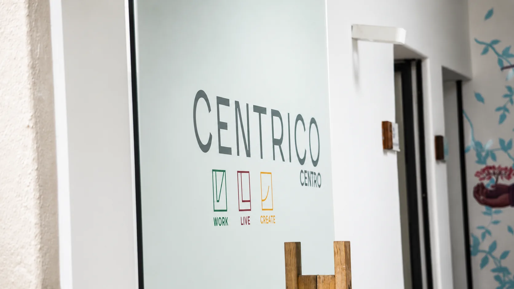 Nosotros Céntrico Work