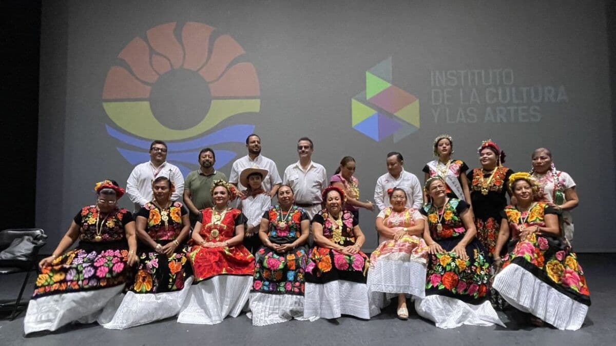 El arte de la fiesta: Convites y Calendas que inundan Oaxaca